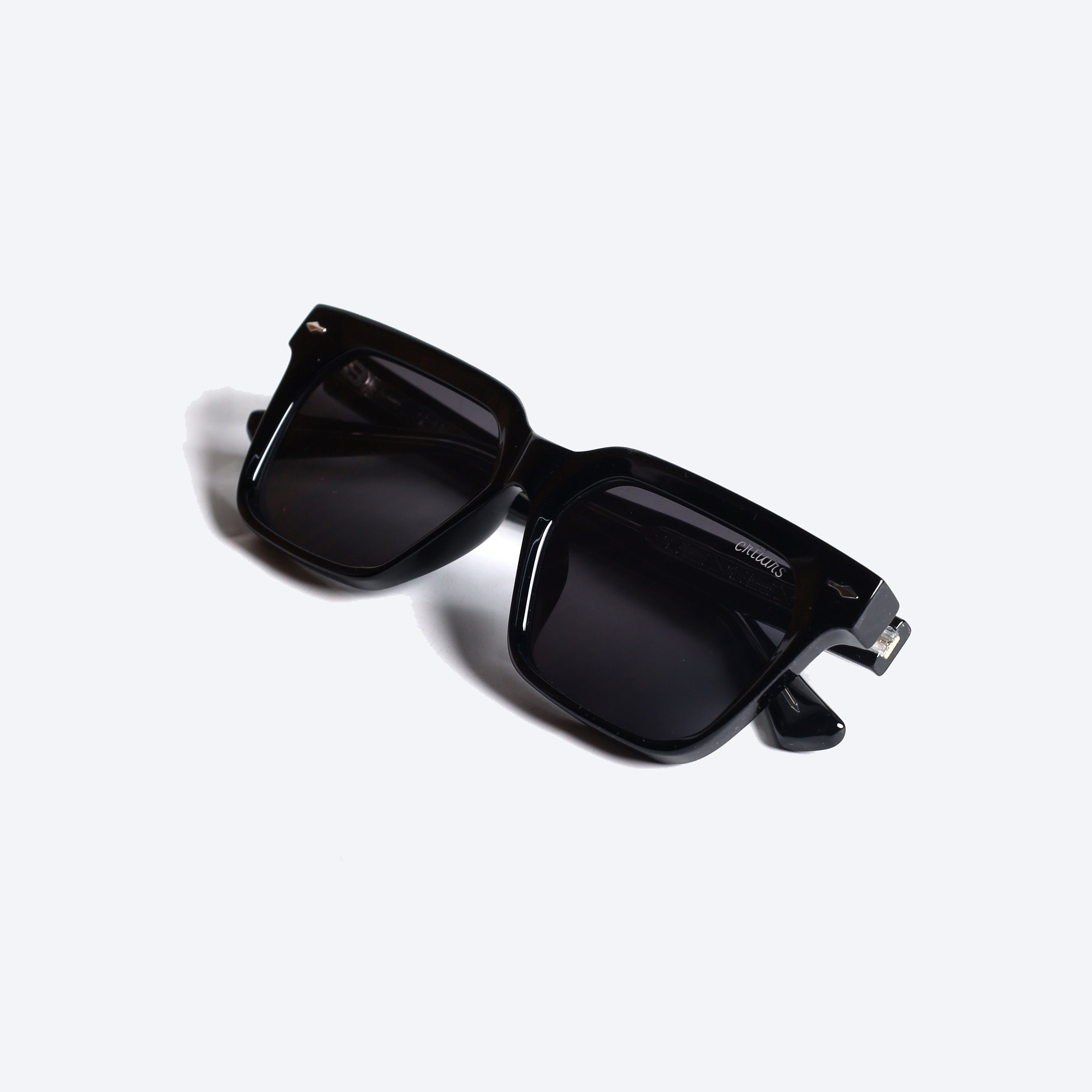 Crtiars 81005 Geometric Cat eye Sun Glasses for Gents - Black
